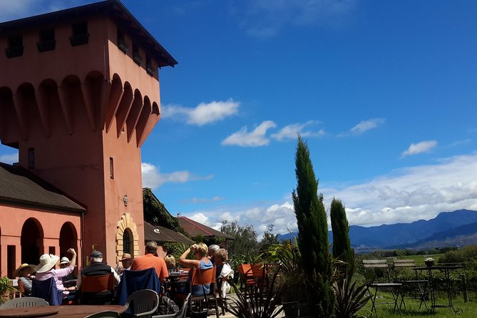 Blenheim Half Day Wine Tour