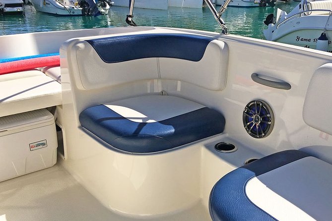Boat Rental Bayliner 60 Cv 1/2 Day