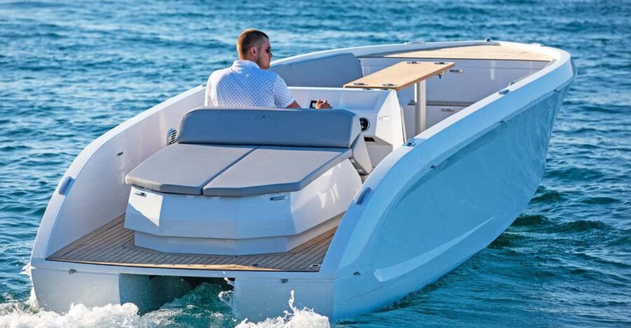 Boat Rental in Santa Maria Di Leuca · Mana 23 ()
