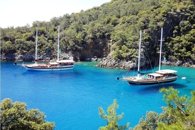 Bodrum Private Gulet Cruise With a Mediterranean Lunch