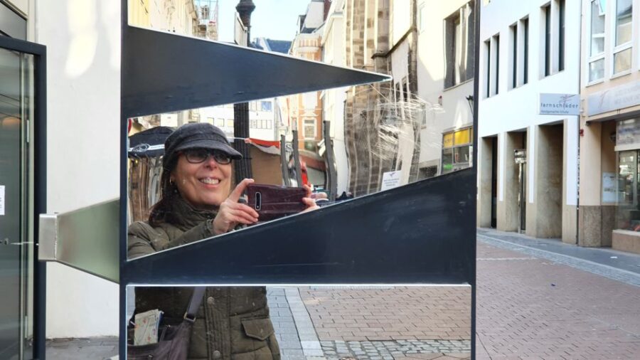 Bonn: Romantic Old Town Self-guided Discovery Walk