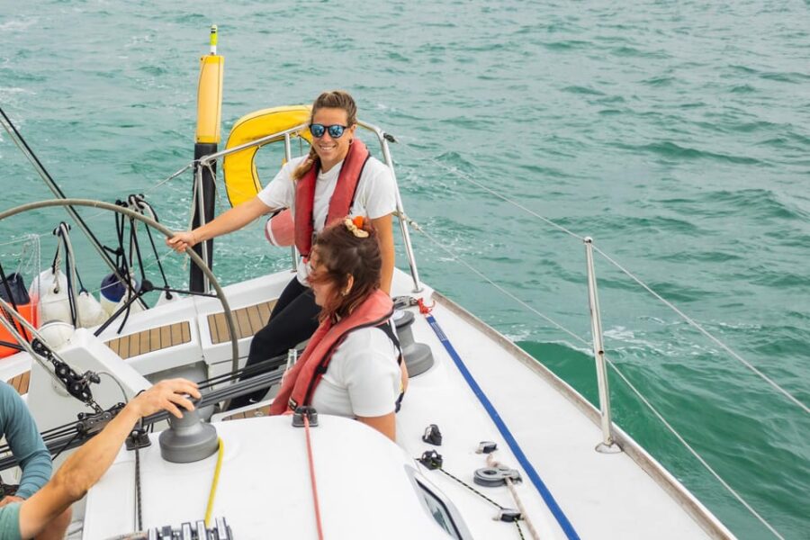 Brighton: Sailing Trip With Drinks