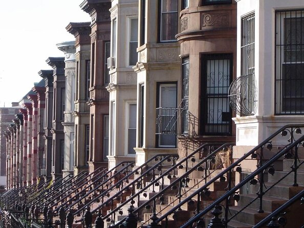 Brooklyn Heights and DUMBO Self-Guided Walking Tour
