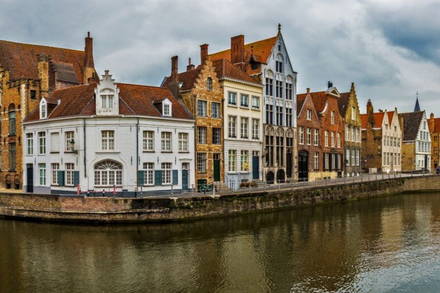 Bruges: First Discovery Walk and Reading Walking Tour