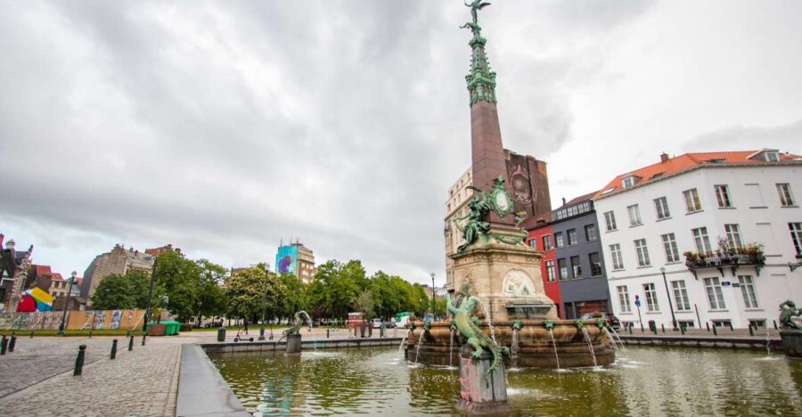 Brussels: Best Intro Guided Walking Tour With a Local