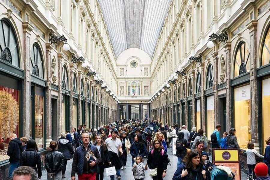 Brussels: Private City Highlights Tour in a Mercedes-Benz