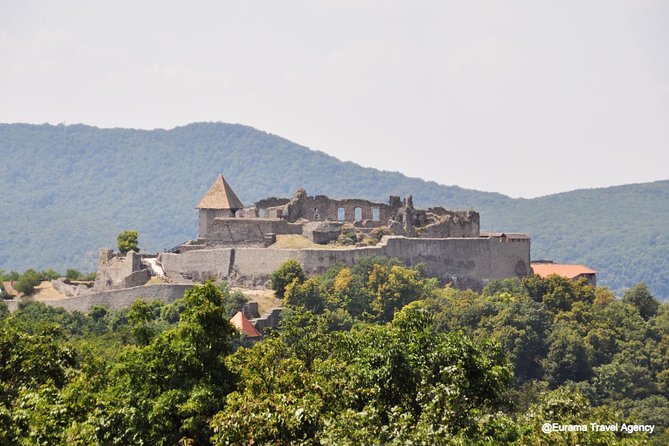 Budapest Danube Bend Full-Day Tour With Lunch