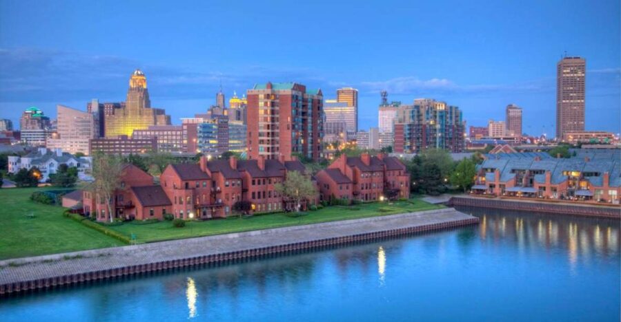 Buffalo’s Romantic Cityscape: A Stroll Through Beauty