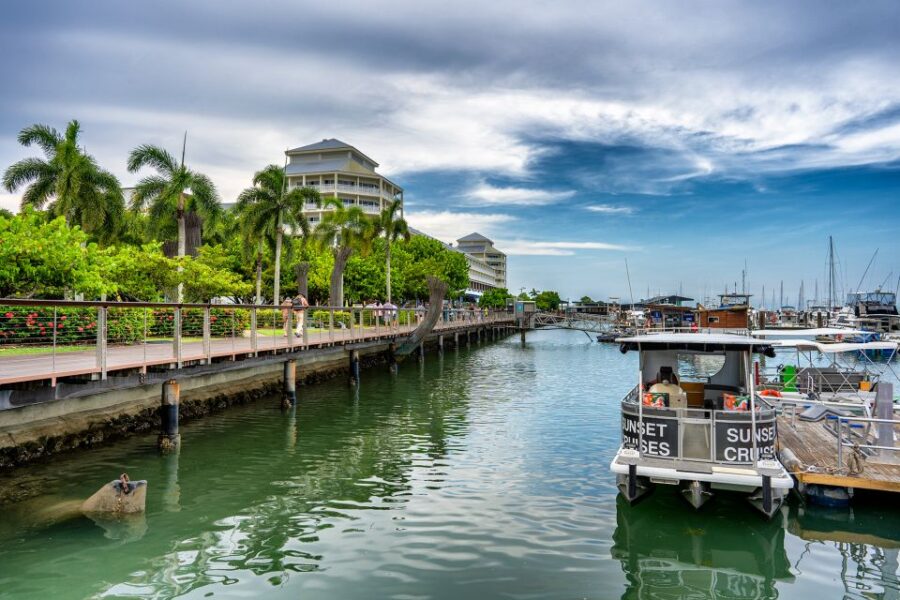Cairns: Sunset River Cruise With Snack and Drinks