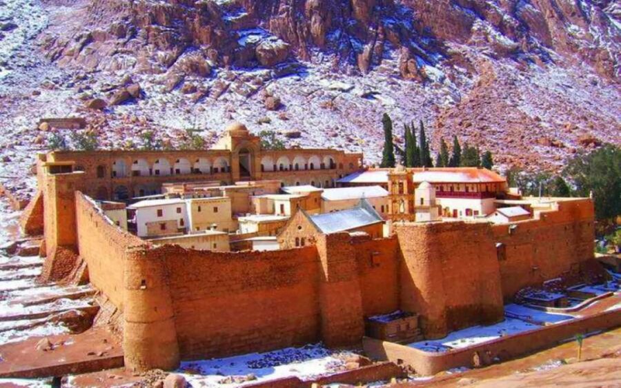 Cairo: 2-Day St Catherine Monastery & Mt Sinai Private Tour