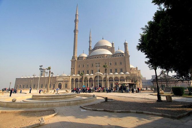 Cairo City Full Day Tour With Private Tour Guide and Modern Car