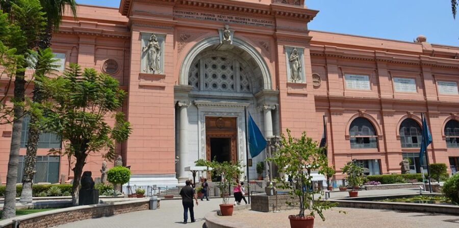Cairo/Giza: Guided Pyramids, Sphinx and Egyptian Museum Tour