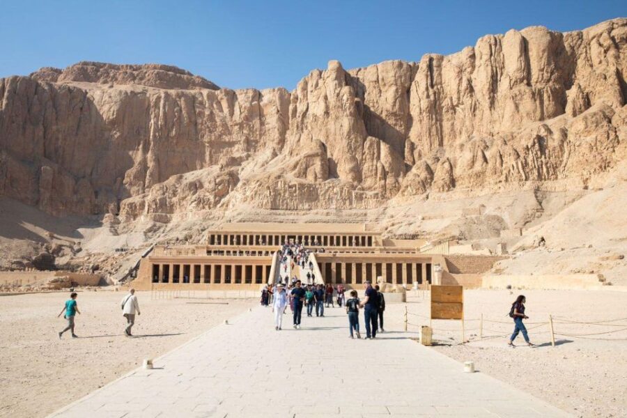 Cairo: Overnight Trip to Luxor by Plane