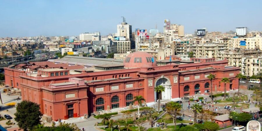 Cairo:Tour to Pyramids,The Egyptian Museum, &Khan El Khalili