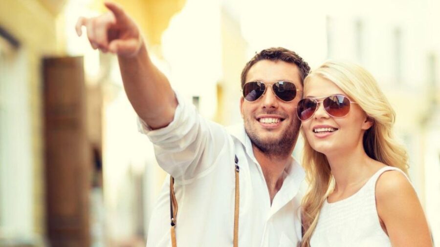 Cala Dor: Couple Adventure, Fun Game, Quiz and City Walk