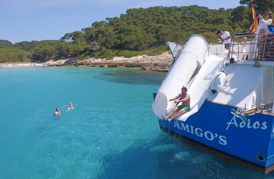 Calan Bosc: 3.5-Hour South Coast Sightseeing Boat Trip