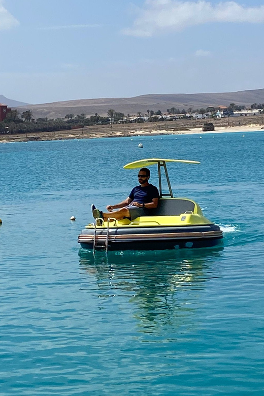 Caleta De Fuste: Electric Boat in Puerto Castillo