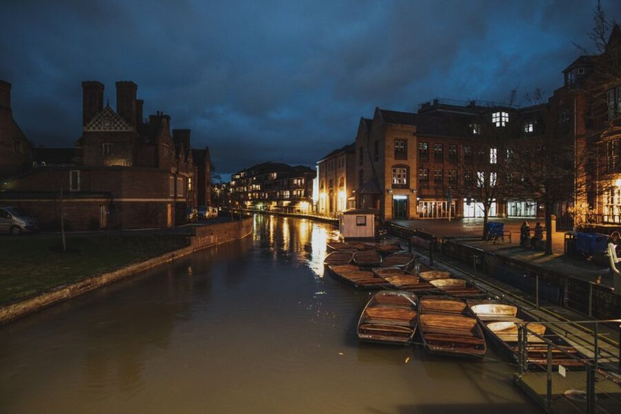 Cambridge: Ghost Tour Led by University Alumni Guide - Tour Overview