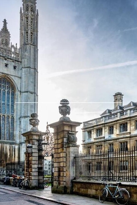 Cambridge: Sightseeing Walking Tour With a Local Guide