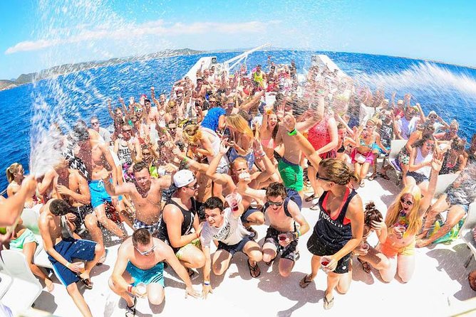 Cancun Adults Only Party Cruise to Isla Mujeres With Open Bar