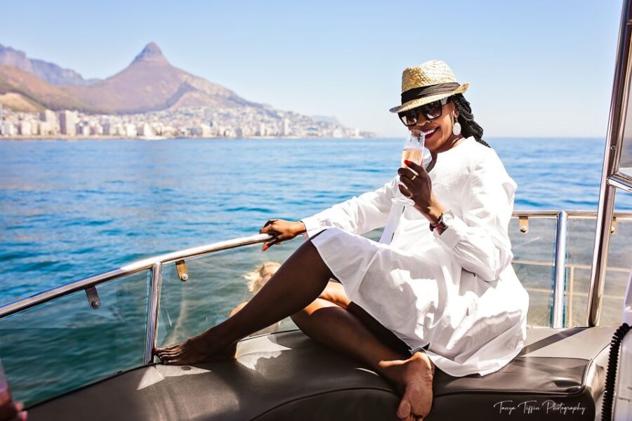 Cape Town: Waterfront and Sunset Champagne Cruise - Experience the Coastline