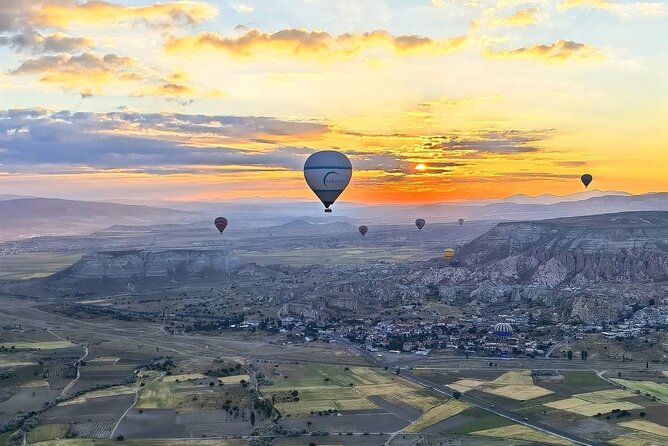 Cappadocia Hot Air Balloon Ride Over Fairychimneys With Transfers