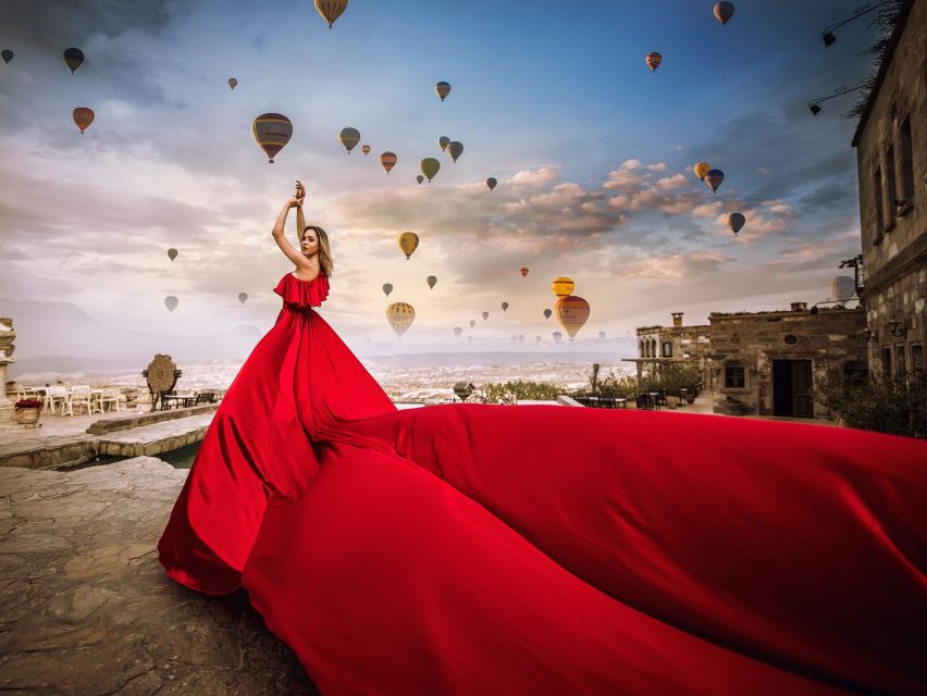 Cappadocia: Private Flying Dress Photoshoot at Sunrise