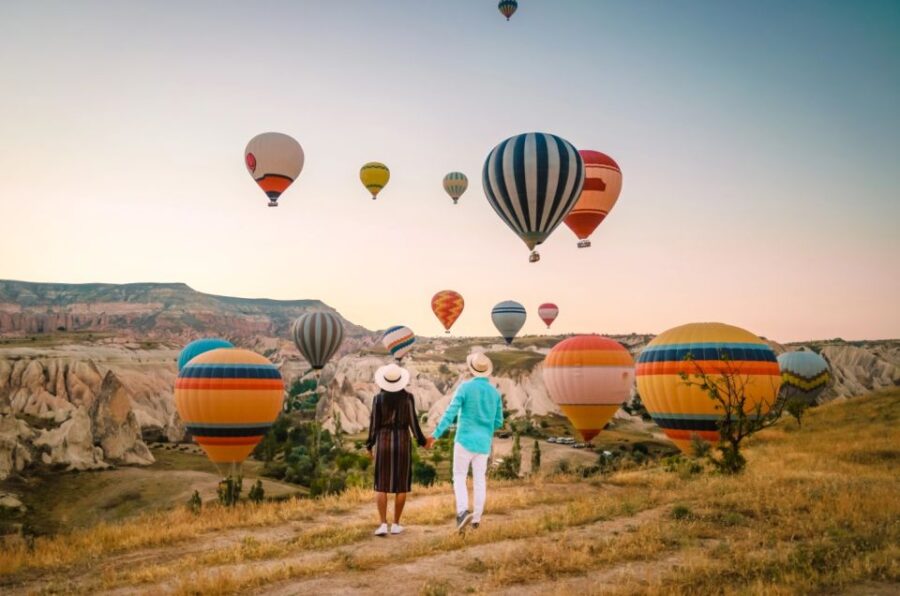 Cappadocia: Sunrise Balloon Watching Tour With Photographer