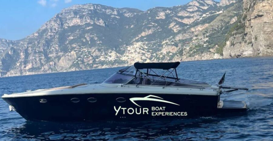 Capri: Private Boat Tour of Capri Island With Swimming Stop