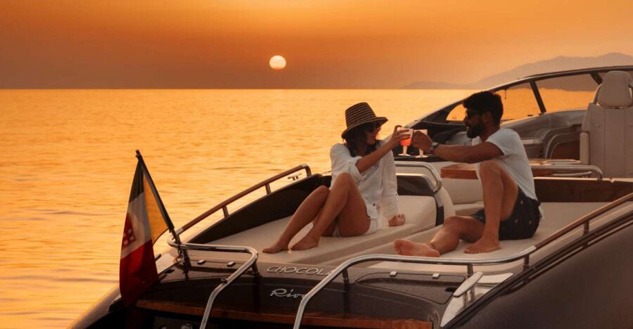 Capri: Sunset & Champagne Cruise via Riva 44 Speedboat - Activity Overview
