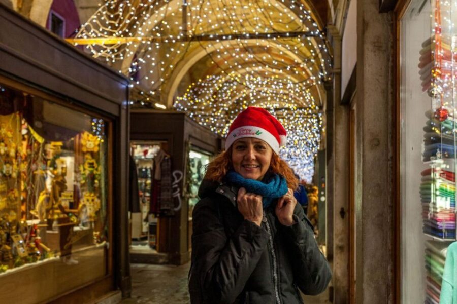 Capri's Enchanting Christmas Walking Tour - Tour Overview and Pricing