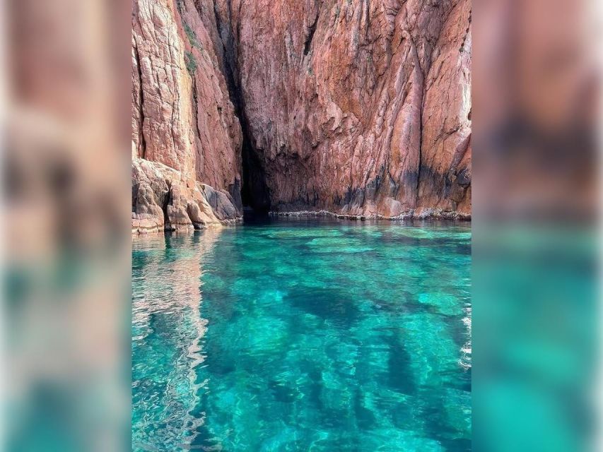 Cargèse: Capo Rosso Snorkeling and Sea Cave Tour