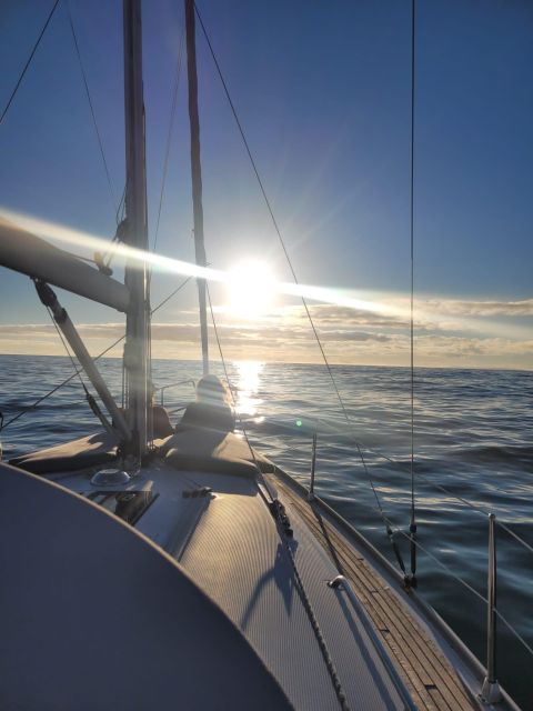 Cascais: Private Sunset Experience by Sailboat