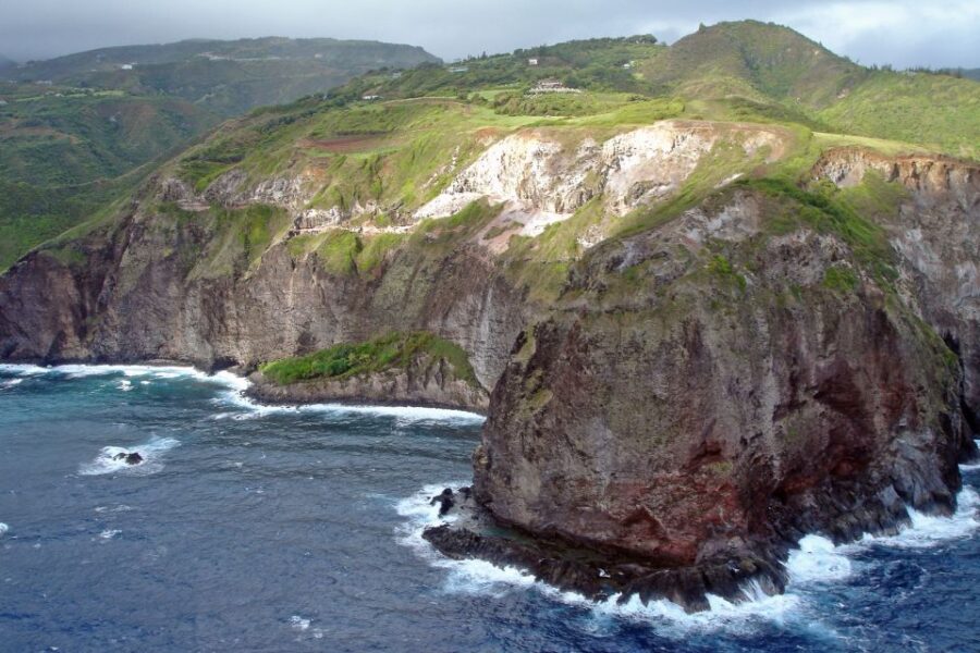 Central Maui: Two-Island Scenic Helicopter Flight to Molokai