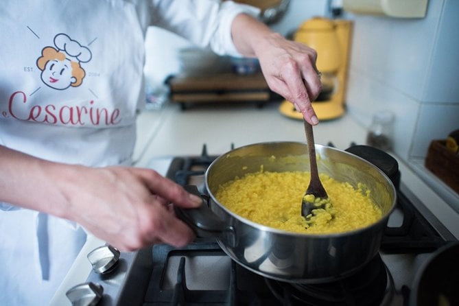Cesarine: Pasta & Tiramisu Class at a Local's Home in Milan
