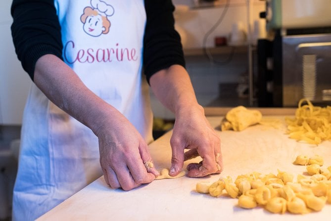 Cesarine: Small Group Pasta and Tiramisu Class in Milan
