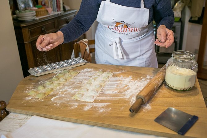 Cesarine: Small Group Pasta and Tiramisu Class in Montepulciano