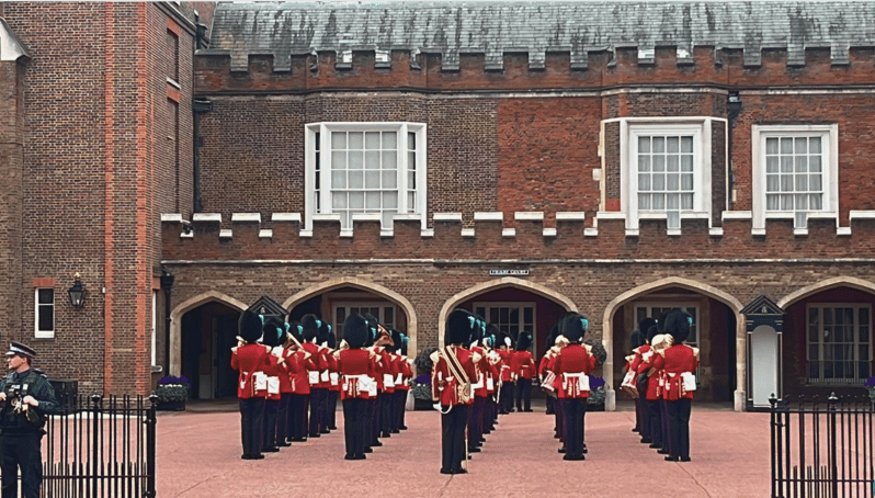 Changing of the Guard at Buckingham Palace - Tour Overview and Pricing