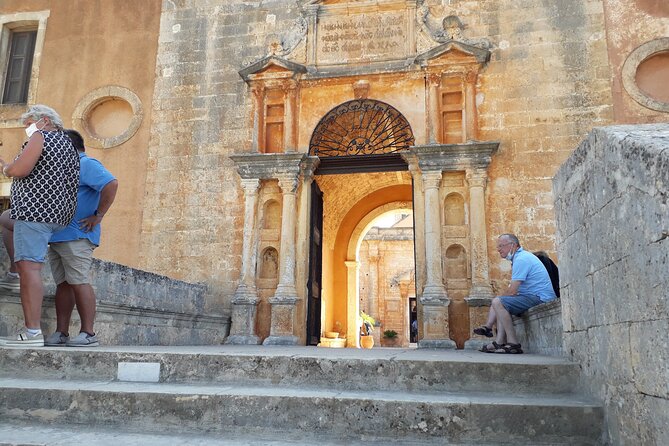 Chania: Old Town, Public Market, Hill of Prophet Elias, Agia Triada