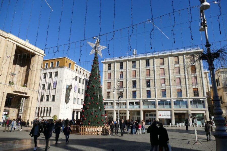Charming Christmas Walking Tour in Lecce - Tour Overview