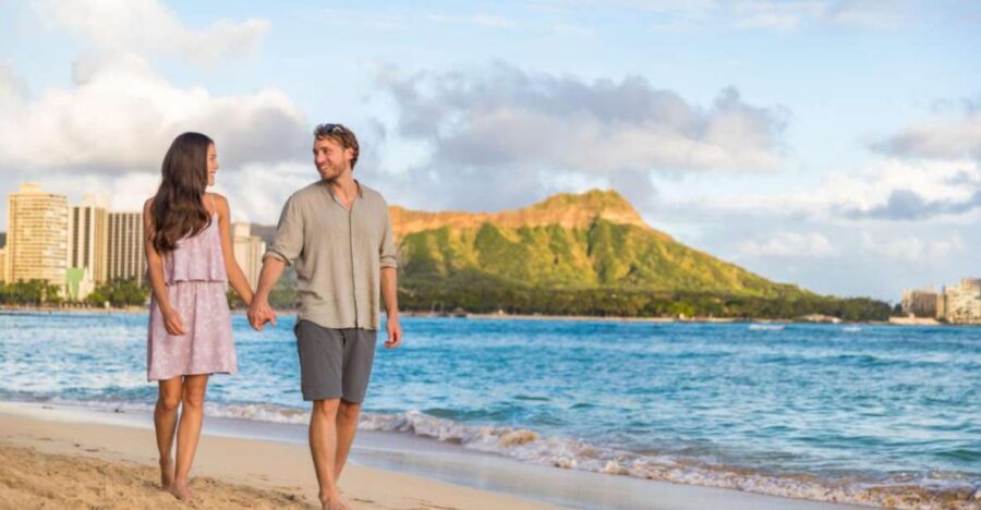 Charms of Honolulu Walking Tour for Couples - Tour Overview