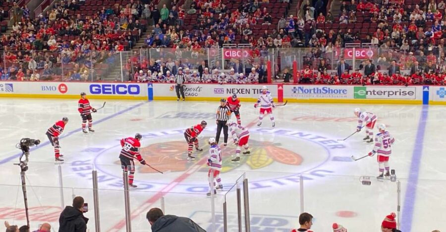 Chicago: Chicago Blackhawks NHL Game Ticket at United Center