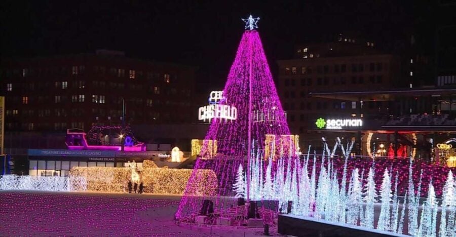 Christmas in the City: A Minneapolis Walking Tour