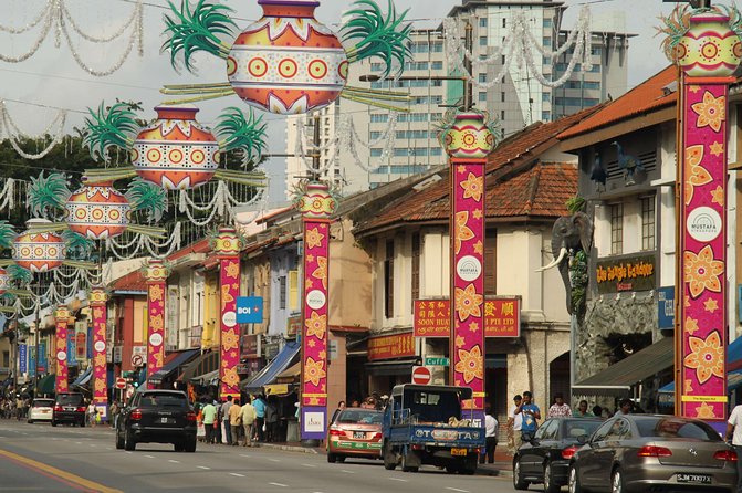 City Experience + Roundtrip Transfers