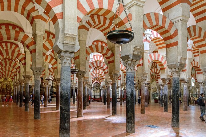 Classic Cordoba: Mosque, Synagogue & Jewish Quarter Guided Tour