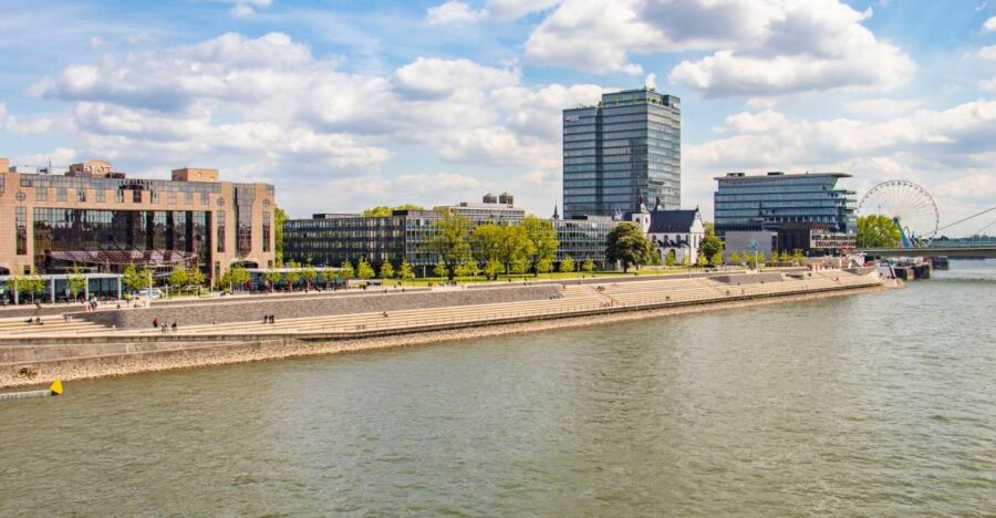 Cologne: Express Walk With a Local in 60 Minutes - Overview of the Activity