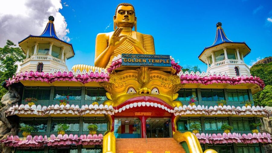 Colombo: Sigiriya, Dambulla, Kandy, Pinnawala 2 Day Tour