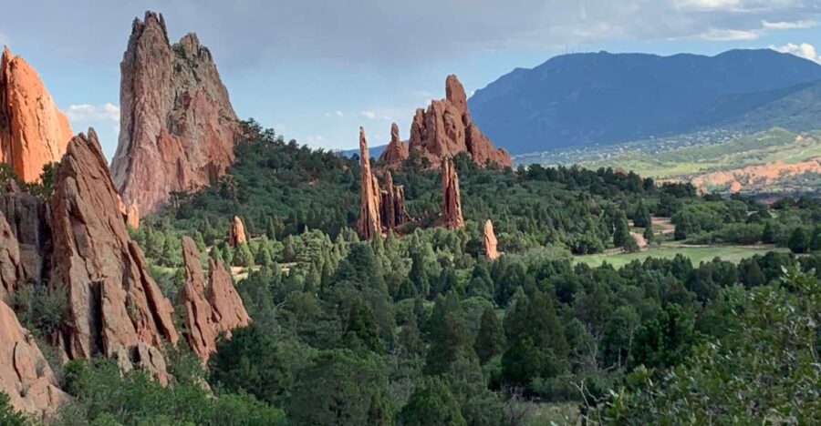 Colorado Springs: Garden of the Gods Luxury Jeep Tour
