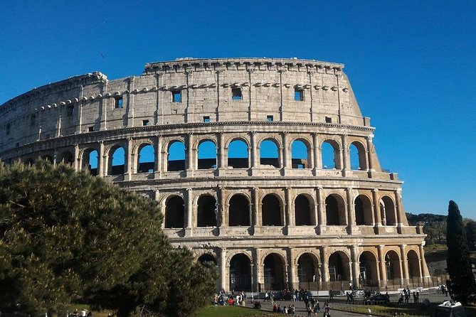 Colosseum Restricted Areas and Dungeons Small Group Tour - Tour Overview