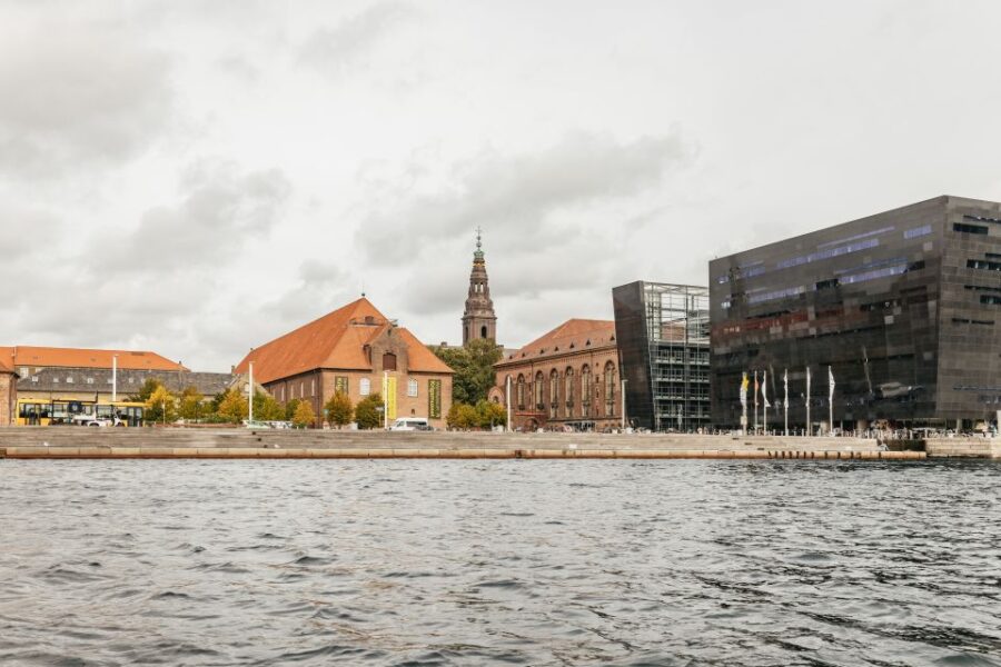 Copenhagen: Canal Cruise With Guide